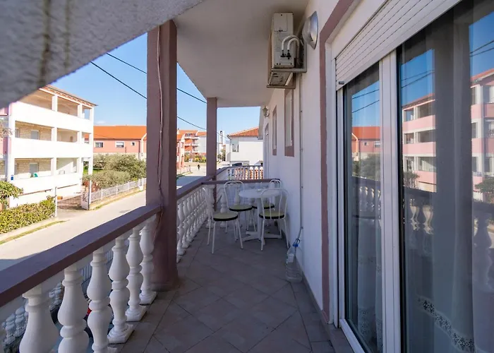 With Parking Space Bibinje, Zadar - 14773 Appartement Bibinje